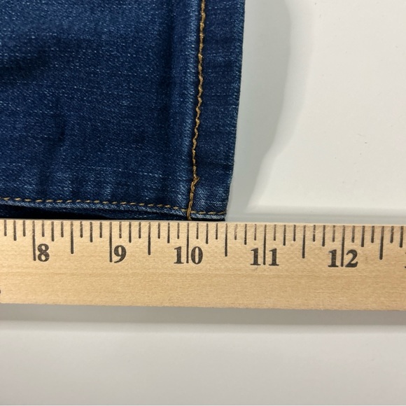 Seven7 Jeans Shorts Women’s 8 Blue Denim Cotton Outdoor Stretch Bermuda Roll Up - Picture 12 of 12